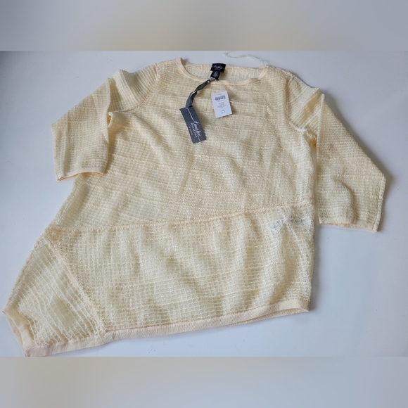 Travelers Collection by Chico's Texture Overlay Top US 4 in Yellow NWT - Picture 3 of 12